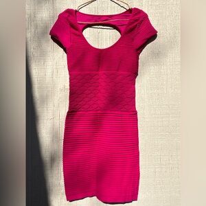 'Say What' pink stretch bodycon textured scoop neck pull over cut out back dress